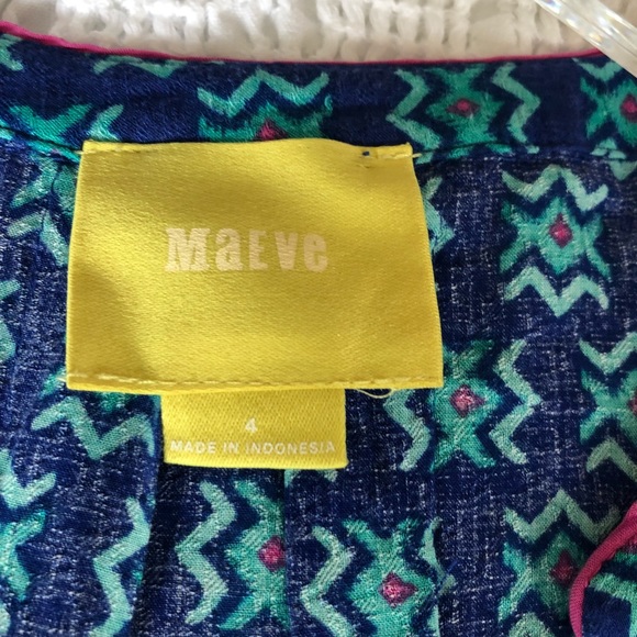 Maeve tribal print button down top, size 4 - Picture 4 of 6